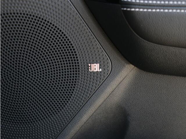 KIA e-Niro DynamicPlusLine 64 kWh I 3-Fase I Navi I JBL I Dodehoekdetectie