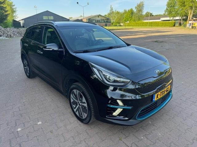 KIA e-Niro EXECUTIVELINE 64KWH 3FASE/ACARPAY/LED/FABRIEKSGARANTIE