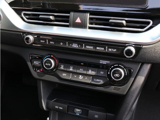 KIA e-Niro DynamicPlusLine 64 kWh I 3-Fase I Half-leder I Navi