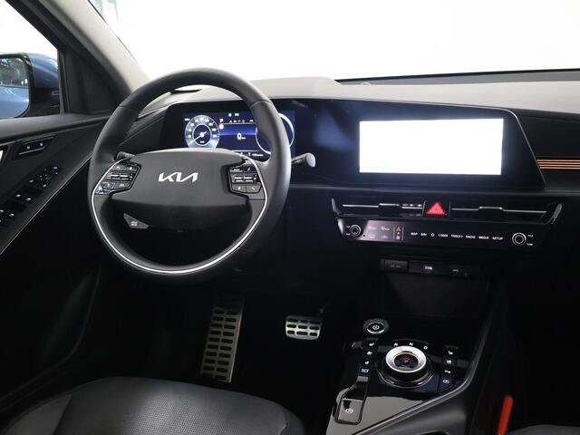 KIA e-Niro EV ExecutiveLine 64.8 kWh | Navigatie | Parkeercamera | Stoelverwarming/verkoeling | Keyless Go |