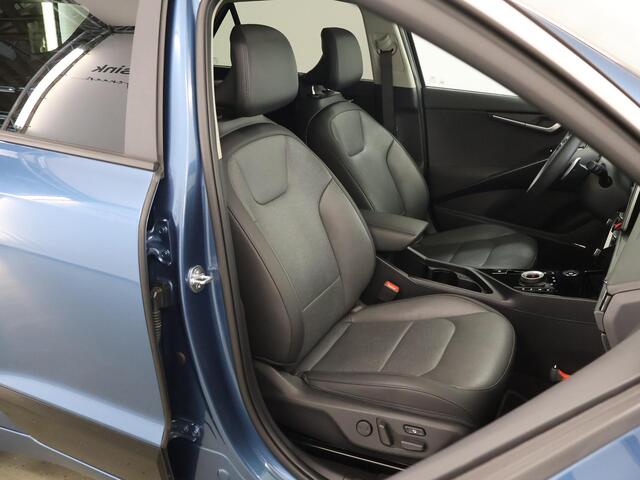 KIA e-Niro EV ExecutiveLine 64.8 kWh | Navigatie | Parkeercamera | Stoelverwarming/verkoeling | Keyless Go |