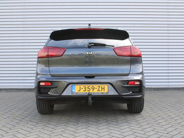 KIA e-Niro ExecutiveLine 64 kWh | Trekhaak | Warmtepomp | Stuur-/stoelverwarming v+a | Stoelventilatie | Cruise adapt. | 18" LM | Leder | Camera |