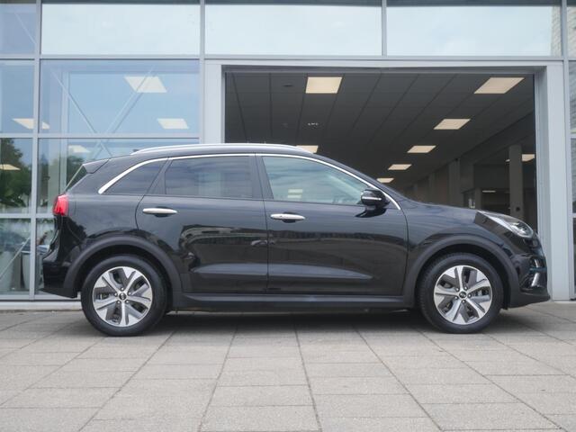 KIA e-Niro ExecutiveLine 64 kWh LED| Stoelverwarming | Climate control | Navigatie| Keyless entry |
