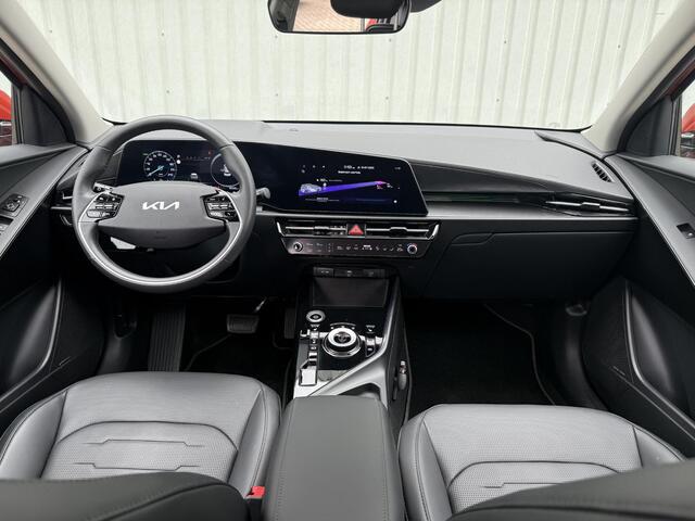 KIA e-Niro EV DynamicPlusLine 64.8 kWh / 1e Eigenaar / Dealer Onderhouden / Fabrieksgarantie t/m 03-02-2031 / Stoel & Stuurverwarming / Elektrische Achterklep / Adaptieve Cruise Control / Schuif- & Kanteldak / Navigatie / Origineel Nederlands / Achteruitrijcamera / 