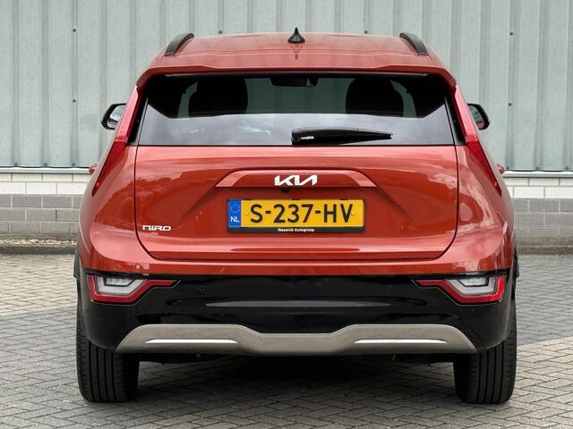 KIA e-Niro EV DynamicPlusLine 64.8 kWh / 1e Eigenaar / Dealer Onderhouden / Fabrieksgarantie t/m 03-02-2031 / Stoel & Stuurverwarming / Elektrische Achterklep / Adaptieve Cruise Control / Schuif- & Kanteldak / Navigatie / Origineel Nederlands / Achteruitrijcamera / 