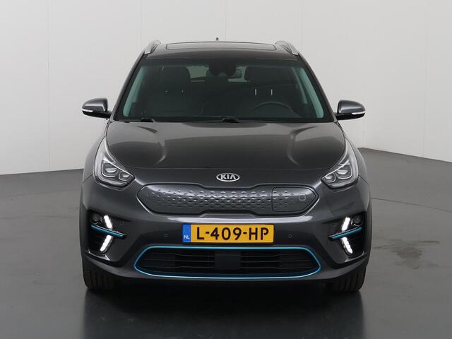 KIA e-Niro DynamicPlusLine 64 kWh | Panoramadak | Stoel/Stuurwielverwarming | Adaptieve Cruise Control | Keyless Go | LED Koplampen |