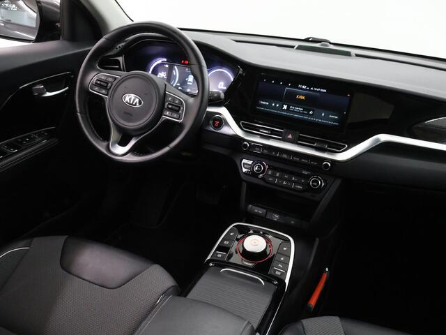 KIA e-Niro DynamicPlusLine 64 kWh | Panoramadak | Stoel/Stuurwielverwarming | Adaptieve Cruise Control | Keyless Go | LED Koplampen |