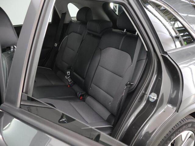 KIA e-Niro DynamicPlusLine 64 kWh | Panoramadak | Stoel/Stuurwielverwarming | Adaptieve Cruise Control | Keyless Go | LED Koplampen |