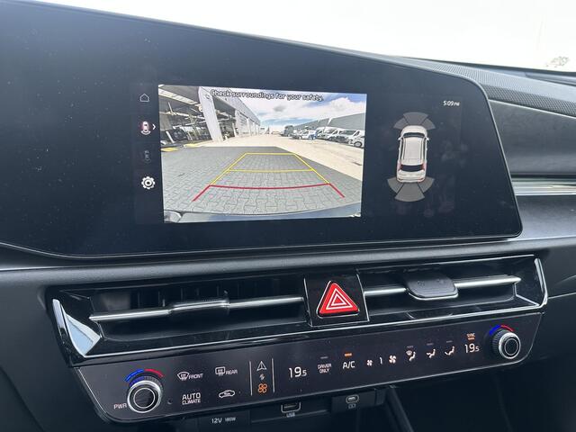 KIA e-Niro EV Light Advanced 64.8 kWh | Stoel verwarming | Apple Carplay/Android Auto | Navigatie | Keyless Entry |
