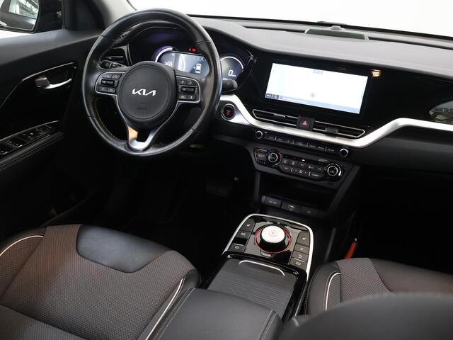 KIA e-Niro Edition 64 kWh | Stoel/Stuurwielverwarming | Navigatie | Parkeercamera | Climate control |