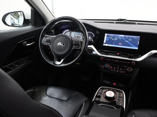 KIA e-Niro ExecutiveLine 64 kWh | Lederen Bekleding | JBL Audio | Dodehoekdetectie | Stoel/Stuurwielverwarming | Stoelventilatie | Elektrisch bedienbare bestuurdersstoel met geheugenfunctie