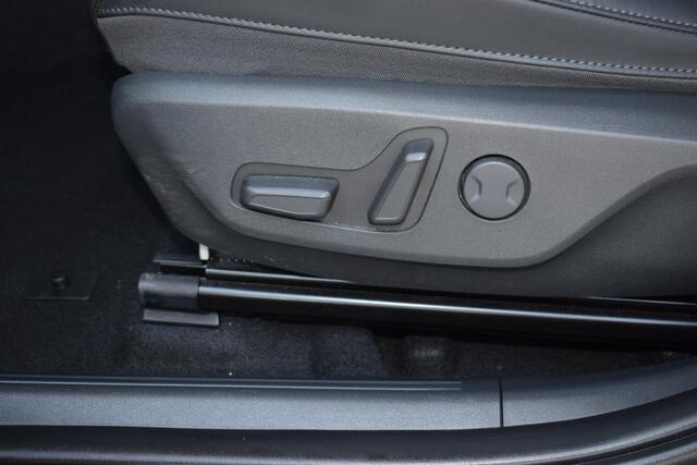KIA e-Niro EV Edition Advanced 64.8 kWh | Navigatie | Camera | Leder | Stoel+StuurVerwarming | Cruise Control Adaptief | Tot 10Jr. Kia-Garantie |