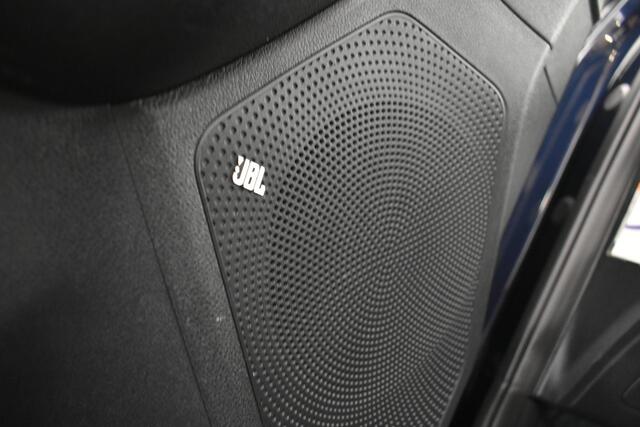 KIA e-Niro ExecutiveLine 64 kWh 100% SOH Cam Dhoek Trekh JBL Mem Seats Stoel Koeling + Stuur verwarming