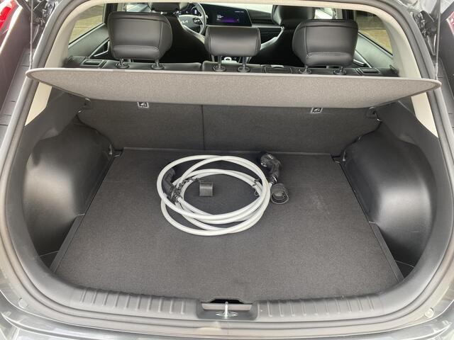 KIA e-Niro EV Edition Advanced 64.8 kWh Dodehoek detectie, stoel- & stuurverwarming, navigatie Apple CarPlay/Android Auto, adaptieve cruise control, keyless, parkeersensoren