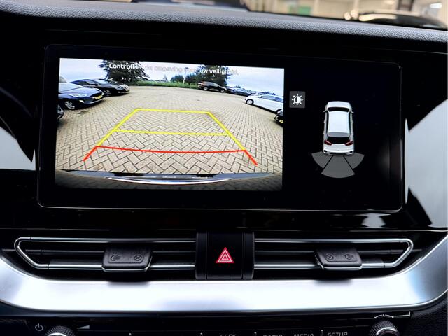 KIA e-Niro DynamicLine 64 kWh 3-Fase, Warmtepomp, Camera, App Connect