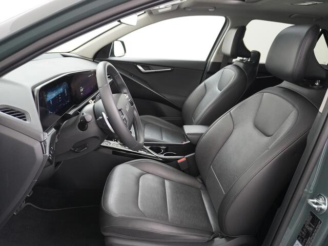 KIA e-Niro EV 64,8 kWh 218 pk Full-Options Executive Leer+Elektr.+Geheug. Adap.Cruise Schuif/Kanteldak HUD Camera Apple Carplay Android Auto Harman&Kardon®-Audio Navi 3d-Digi-Dash.Ecc Pdc Stoelverwarming/ventilatie/koeling Stuur+Achterbankverwarming 3 fase 11kw thui
