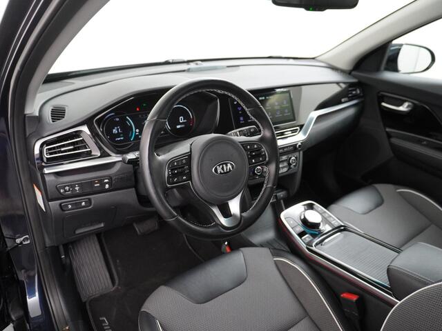 KIA e-Niro DynamicLine 64kWh SOH=100% Warmtepomp Apple Carplay Android Auto Adaptieve Cruise Control Navi Ecc Camera Pdc DAB Stoelverwarming Stuurverwarming Kia Live Lmv 1e Eigenaar 100% Dealeronderhouden