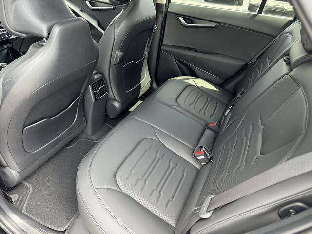 KIA e-Niro EV Plus 64.8 kWh | Voorraadactie | Schuif / Kanteldak | Head-Up | Stoel/Stuurverwarming | Elektr. Achterklep | Navigatie |