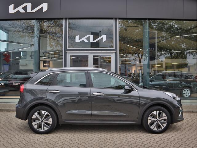 KIA e-Niro DynamicLine 64 kWh | Climate Control | Camera | Bluetooth | Navigatie | Tot 10 jaar Kia-Garantie |
