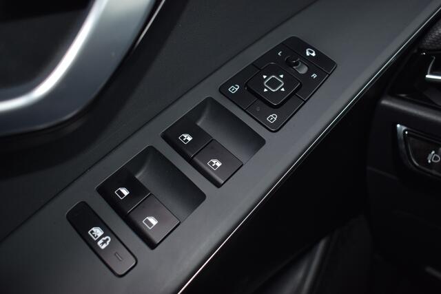 KIA e-Niro EV DynamicPlusLine 64.8 kWh | Cruise Control Adaptief | Navigatie | Camera | Schuifdak | Leder | Stoel+StuurVerw. | Tot 10Jr. Kia-Garantie