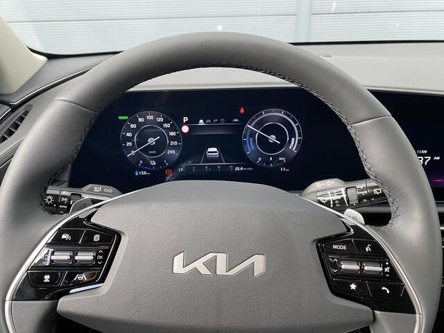 KIA e-Niro EV Air 64.8 kWh | Voorraadactie | Stoel/Stuurverwarming | Led Koplampen | Parkeercamera | Navigatie | Dodehoekdetectie |