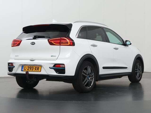 KIA e-Niro DynamicPlusLine 64 kWh | Trekhaak | Panoramadak | Stoel/Stuurwielverwarming | Adaptieve Cruise Control | Keyless Go | LED Koplampen |