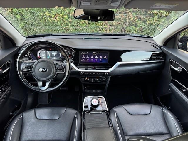 KIA e-Niro EXECUTIVELINE 64KWH 3FASEN/ACARPLAY/LEER/LED/FABRIEKSGARANTIE