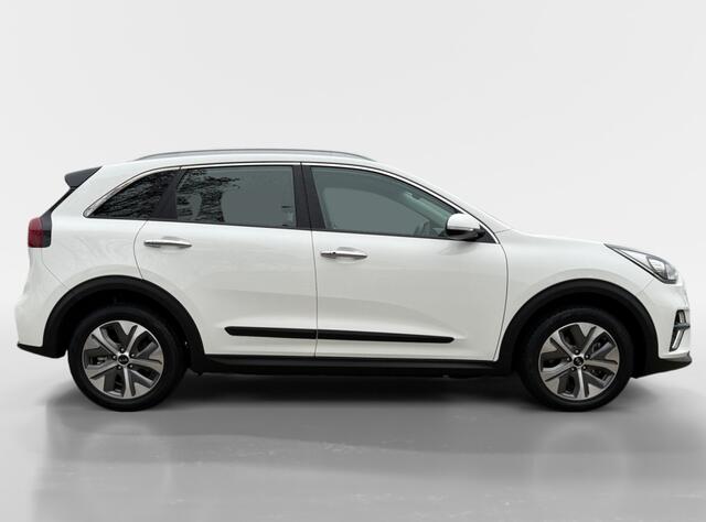 KIA e-Niro DynamicLine 64 kWh I 3-Fase I Navi I Keyless I Half-leder