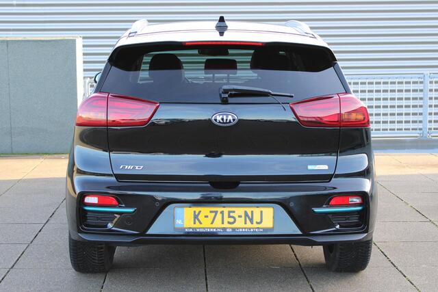 KIA e-Niro ExecutiveLine 64 kWh Stuur + stoel verwaming / Navigatie / Leder / Camera