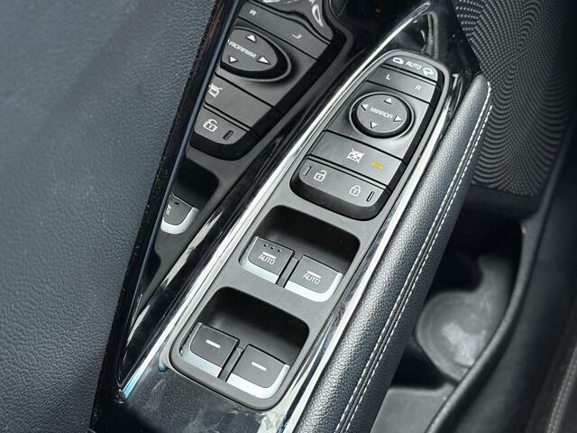 KIA e-Niro BWJ 2020 ExecutiveLine 64 kWh 204 PK AUTOMAAT VOL| LEDER | MEMORY STOEL | STOEL + STUUR VERW. STOEL VENT. | LED | DAB+ | NAVI | CLIMA | CARPLAY & ANDROID | LMV | PDC