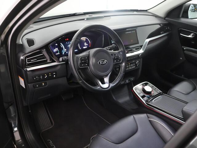 KIA e-Niro DynamicPlusLine 64 kWh | Panoramadak | Stoel/Stuurwielverwarming | Adaptieve Cruise Control | Keyless Go | LED Koplampen |
