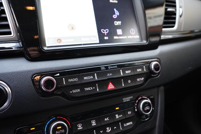 KIA e-Niro ExecutiveLine 64 kWh / 3 fase / BTW / Leer / Stoelkoeling / Verwarming /