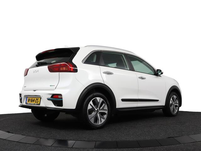 KIA e-Niro DynamicLine 64 kWh - Automaat - Navigatie - Adaptief Cruise Control - Climate Control - Apple/Android Carplay Fabrieksgarantie Tot 01-2029