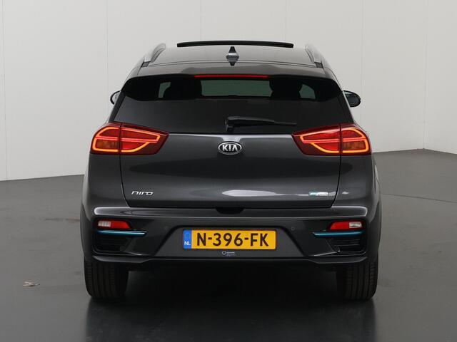 KIA e-Niro DynamicPlusLine 64 kWh | Panoramadak | Stoel/Stuurwielverwarming | Adaptieve Cruise Control | Keyless Go | LED Koplampen |