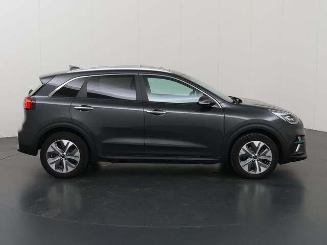 KIA e-Niro DynamicPlusLine 64 kWh | Panoramadak | Stoel/Stuurwielverwarming | Adaptieve Cruise Control | Keyless Go | LED Koplampen |