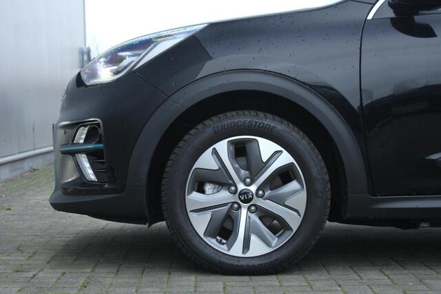 KIA e-Niro ExecutiveLine 64 kWh | SOH 100% | Stoelverwarming & koeling | Adaptief Cruise | Warmtepomp | Camera | Etc..
