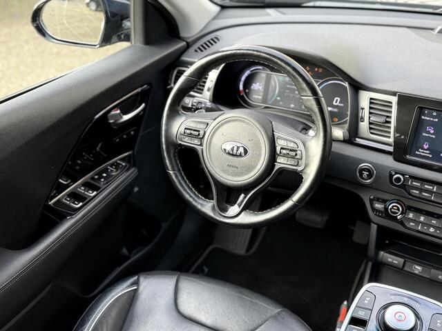 KIA e-Niro ExecutiveLine 64 kWh Leder l JBL l Camera l 1ste Eigenaar