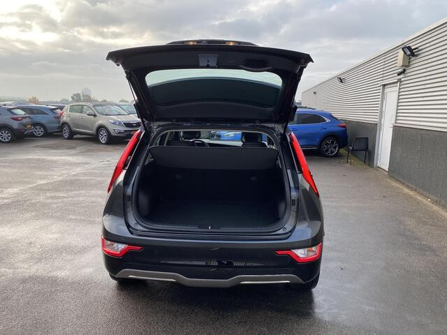 KIA e-Niro EV DynamicLine 64.8 kWh navigatie Apple CarPlay/Android Auto, NL-AUTO! parkeersensoren v&a, achteruitrij camera, adaptieve cruise control, BTW-auto