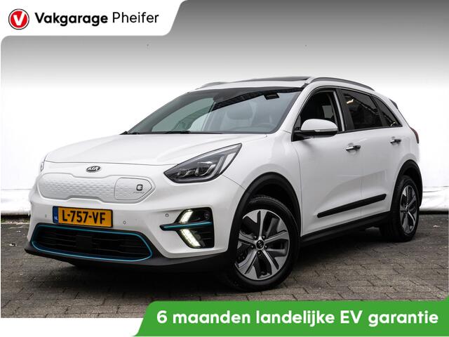 KIA e-Niro DynamicPlusLine 64 kWh 3-Fase/ Schuifdak/ Stuur + stoelverwarming/ Camera/ Adapt. cruise/ Carplay/ DabNavigatie