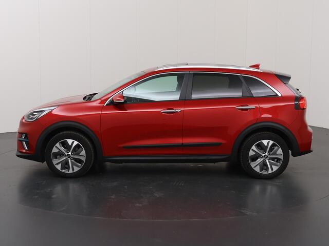 KIA e-Niro DynamicPlusLine 64 kWh | Panoramadak | Stoel/Stuurwielverwarming | Adaptieve Cruise Control | Keyless Go | LED Koplampen |
