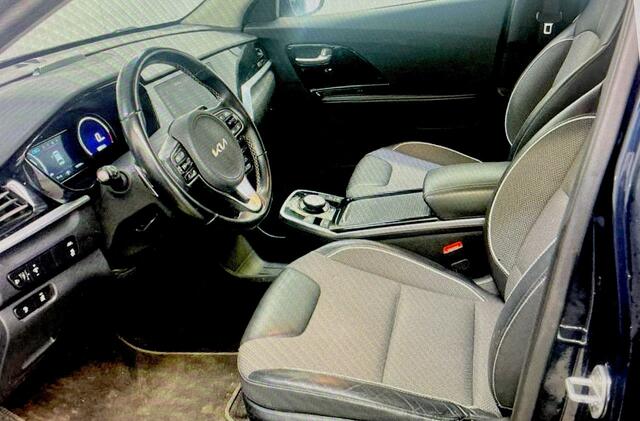 KIA e-Niro DynamicLine 64 kWh/204PK/NAVI/CLIMA/LED