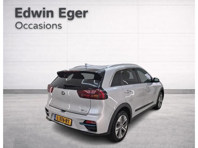 KIA e-Niro DynamicPlusLine 64 kWh 3-Fase | Panoramadak | SOH 100% | Cruise control ad. | Apple Carplay/Android | Led | Climate