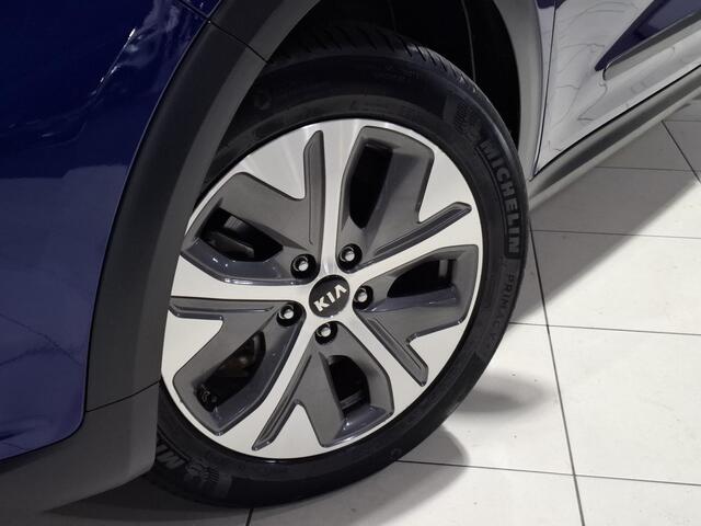 KIA e-Niro ExecutiveLine 64 kWh Trekhaak, Stoel en stuur verwarming, Apple Carplay/Android Auto, Navigatie, Camera.