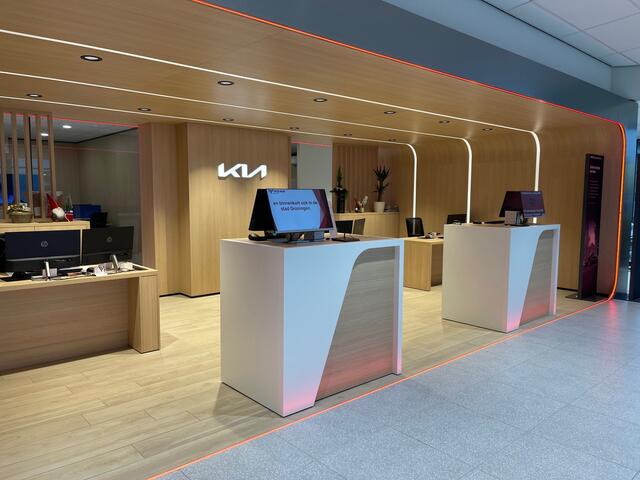 KIA e-Niro EV DynamicPlusline 64.8 kWh -Adaptive Cruise Control - Stoel en Stuurverwarming - DAB-Navigatie- Apple Carplay/Android Autp Fabrieksgarantie 08-04-2032 of 150.000 km