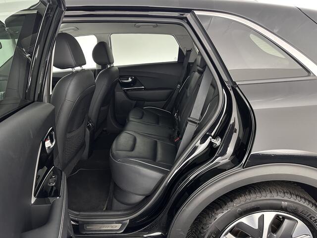 KIA e-Niro ExecutiveLine 64 kWh [ 3-Fase ] {SOH-100%} (INCL-BTW) Aut.*LEATHER | FULL-LED | NAVI-FULLMAP | ADAPTIVE-CRUISE | CAMERA | MEMORY-PACK | LANE-ASSIST | KEYLESS | DIGI-COCKPIT | PRIVACYGLASS | SHIFTPADDLES | 17"ALU*