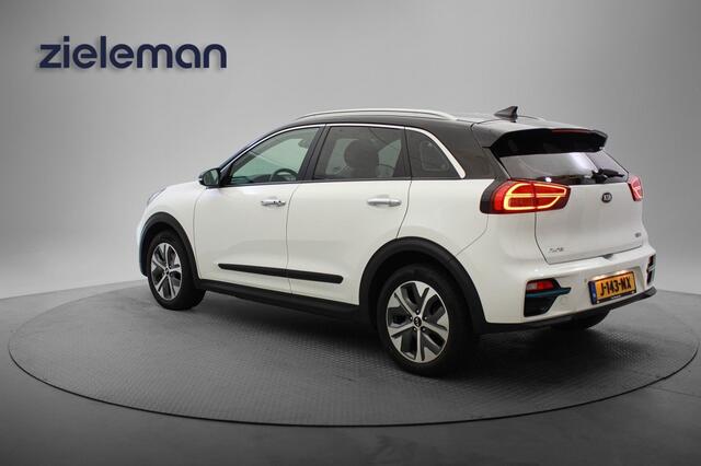 KIA e-Niro DynamicLine 64 kWh - Carplay, Camera, Stuur/Stoelverw. SOH 90%
