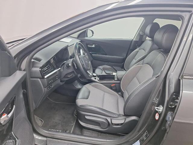 KIA e-Niro DYNAMICPLUSLINE 64 KWH I TREKHAAK I 100% SOH I 3-FASE I APPLE CARPLAY I P-CAMERA I ADAPTIVE CRUISE CONTROL