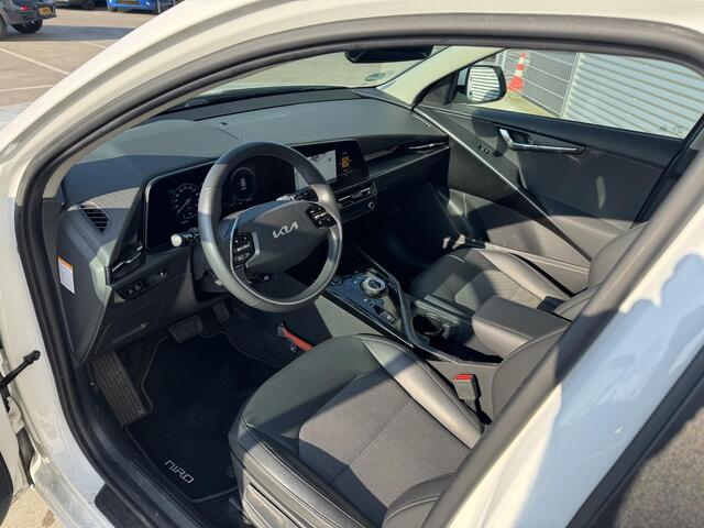 KIA e-Niro EV DynamicLine 64.8 kWh NW geleverd & Onderhouden | Trekhaak afneembaar!
