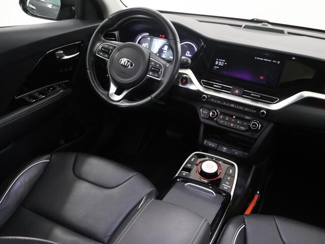 KIA e-Niro ExecutiveLine 64 kWh | Panoramadak | Stoel/Stuurwielverwarming | Adaptieve Cruise Control | Keyless Go | LED Koplampen |