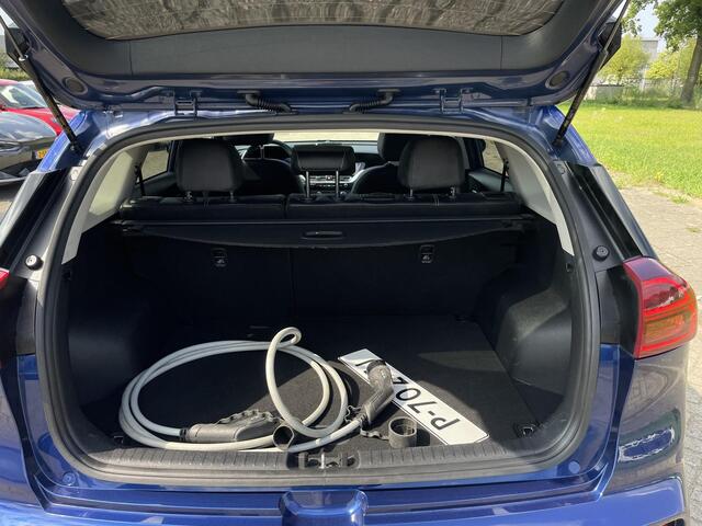 KIA e-Niro DynamicPlusLine 64 kWh | CarPlay | Navi | Trekhaak ! | Info Bas: 0492-588982 /// Info Bas: 0492-588982
